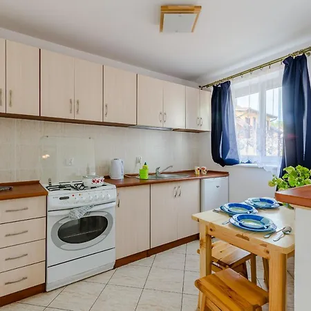 Apartment Ambelia Z Ogrodkiem Stegna (Pomerania)