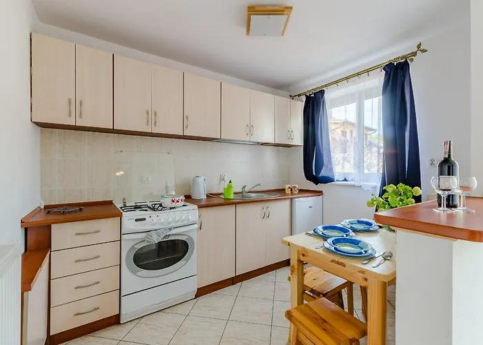 Apartment Ambelia Z Ogrodkiem Stegna (Pomerania)