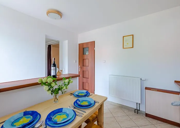 Ambelia Z Ogrodkiem Apartment